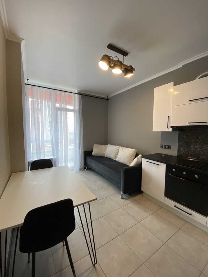 Продаж 1-кімнатної квартири 41 м², Каховська вул., 62