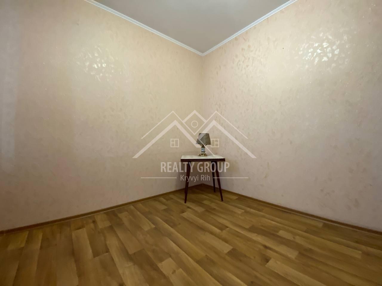 Продаж 3-кімнатної квартири 56.2 м², Заречная вул.