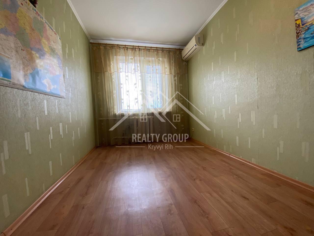 Продаж 3-кімнатної квартири 56.2 м², Заречная вул.