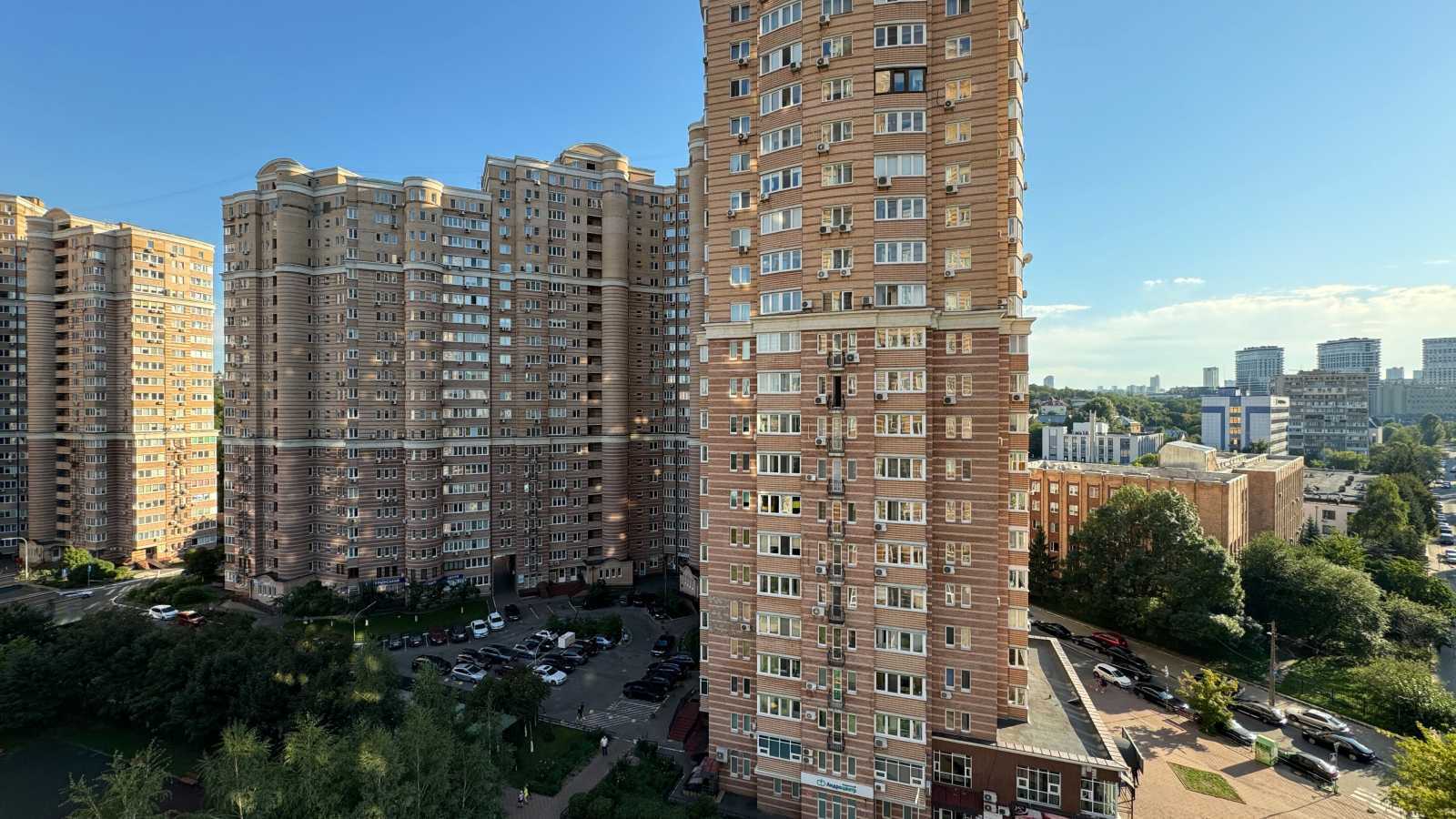 Аренда 1-комнатной квартиры 64 м², Голосеевская ул., 13