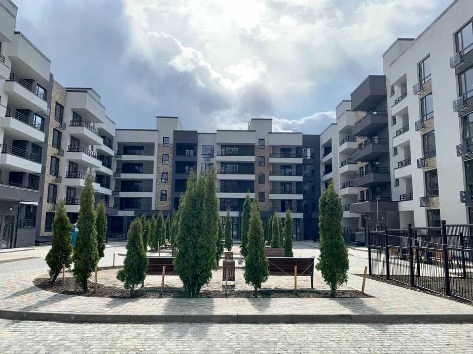 Продаж 3-кімнатної квартири 72.5 м², Квітки Цісик вул., 32