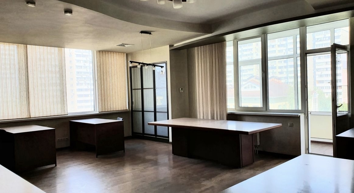 Аренда офиса 205 м², Ларисы Руденко ул., 6А
