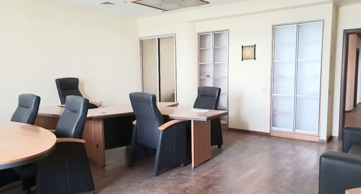 Аренда офиса 205 м², Ларисы Руденко ул., 6А
