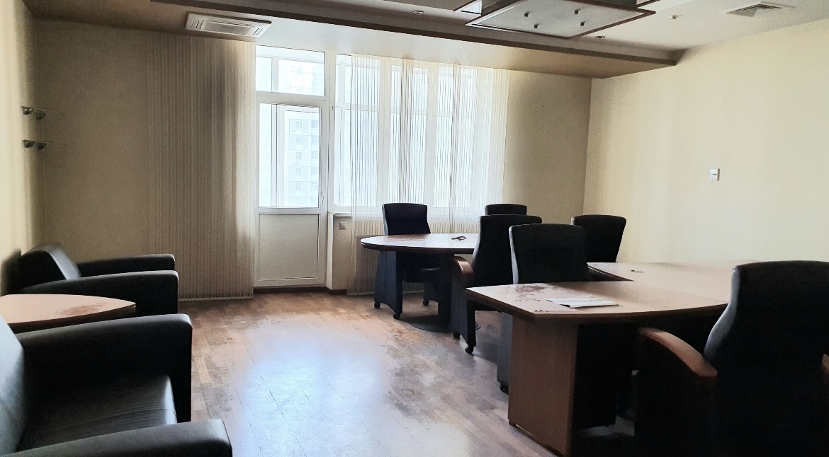 Аренда офиса 205 м², Ларисы Руденко ул., 6А