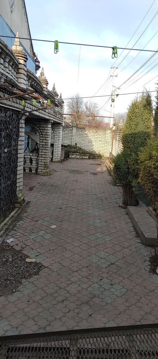 Оренда будинку 350 м², Петриківська вул.