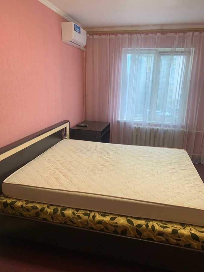 Продаж 2-кімнатної квартири 72.7 м², Георгія Гонгадзе просп., 18Д