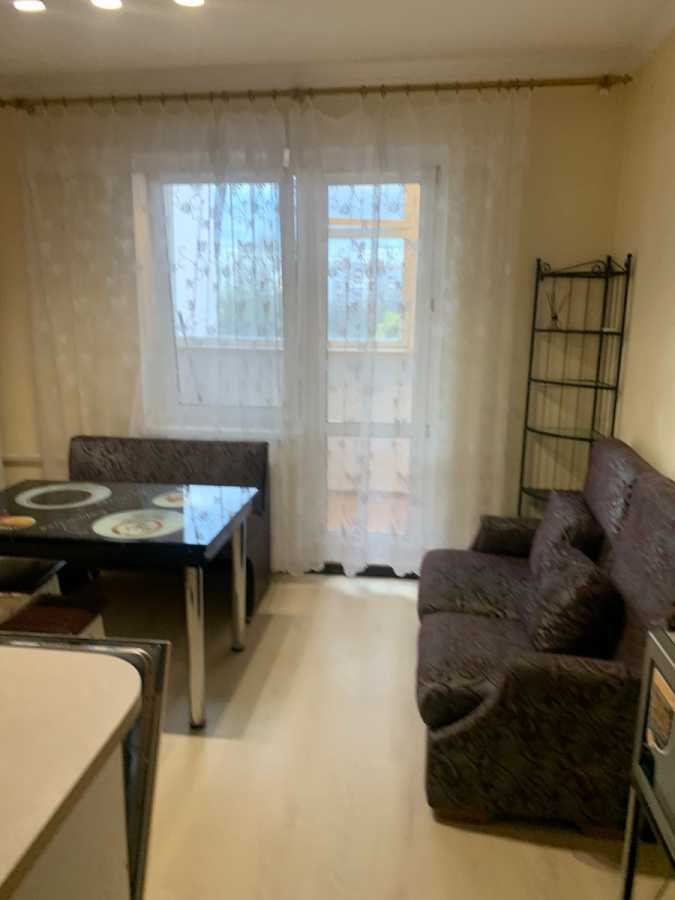 Продаж 2-кімнатної квартири 72.7 м², Георгія Гонгадзе просп., 18Д