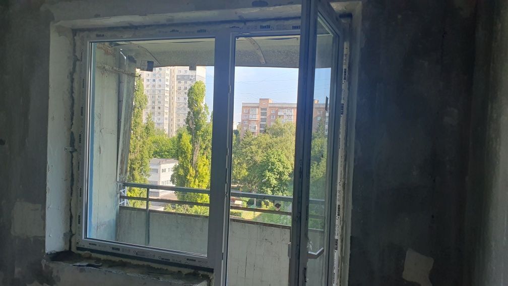 Продаж 3-кімнатної квартири 64 м²