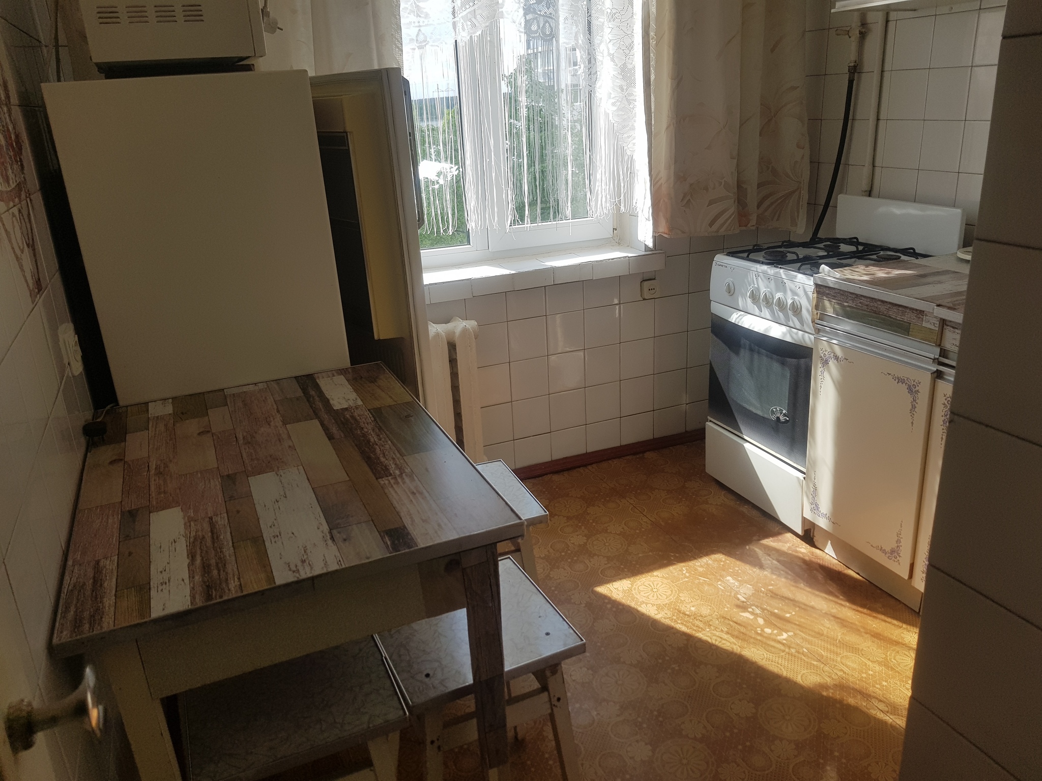 Оренда 2-кімнатної квартири 45 м², Миколи Ушакова вул., 14