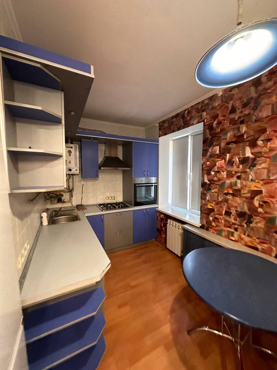 Продаж 3-кімнатної квартири 69.5 м², Харківська вул.