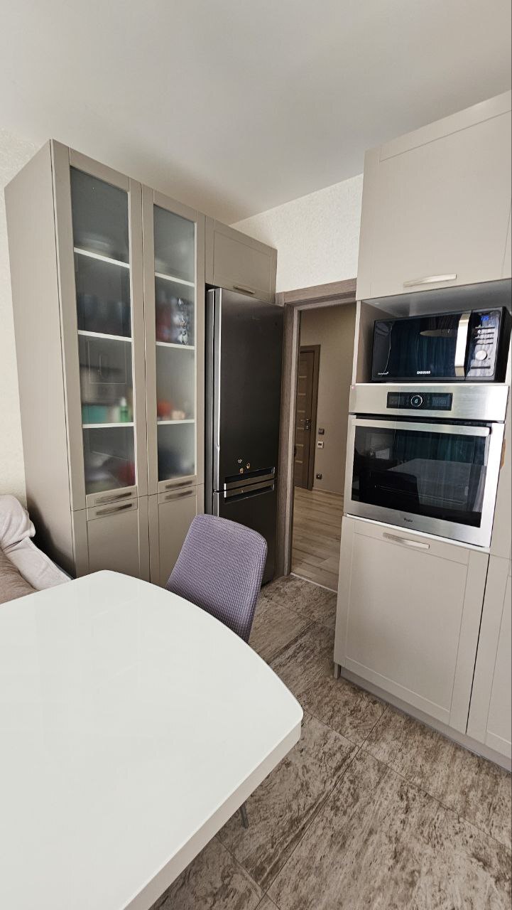 Продажа 3-комнатной квартиры 95 м², Драгоманова ул., 2А