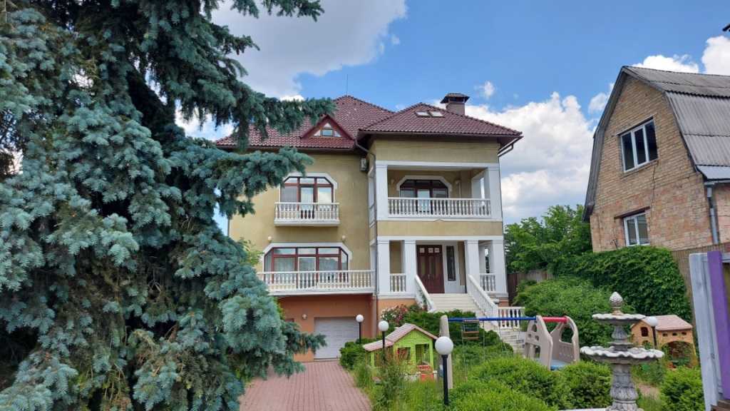 Продаж будинку 725 м², Каменярів вул., 68