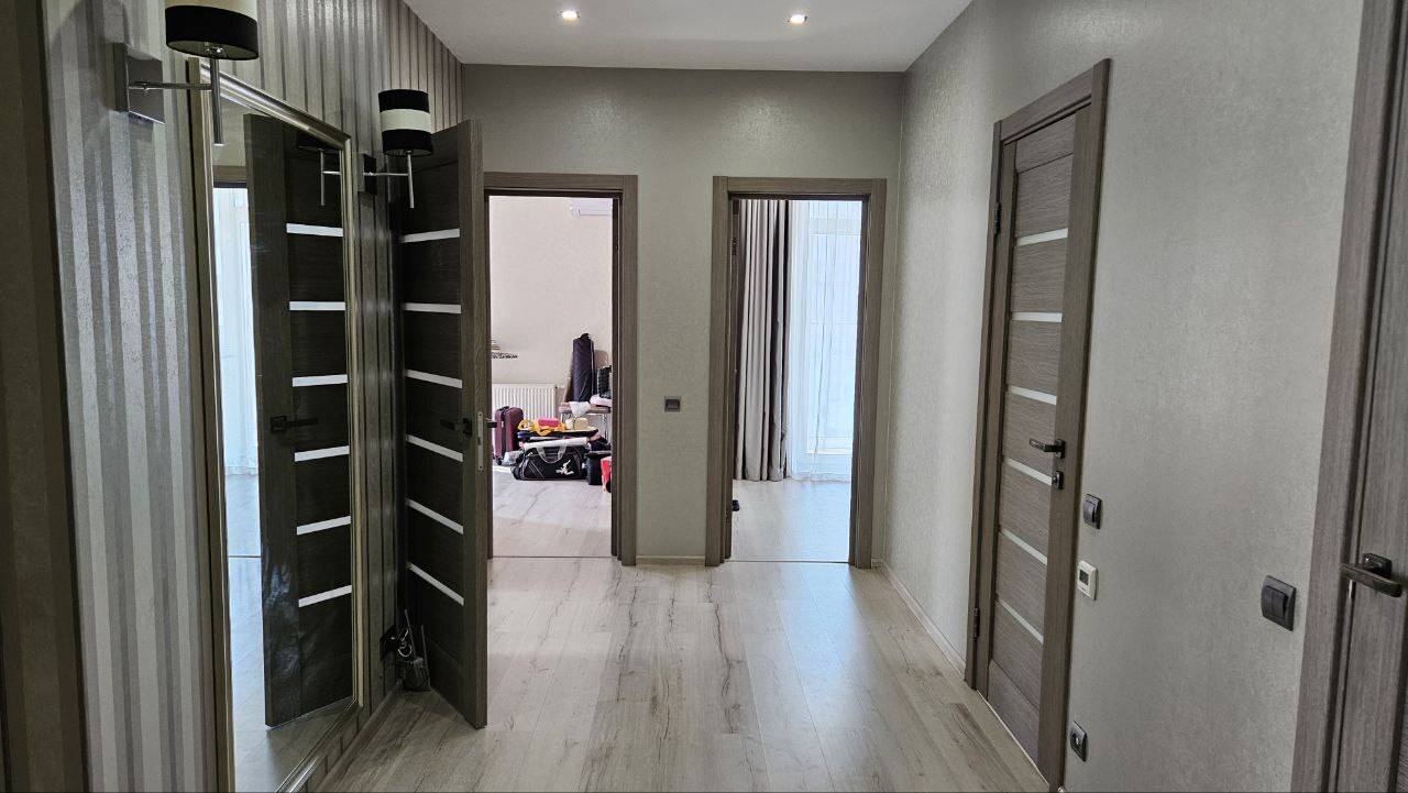 Продажа 3-комнатной квартиры 95 м², Драгоманова ул., 2А