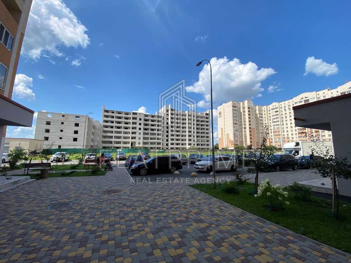 Продажа 2-комнатной квартиры 65 м², Павла Чубиньського, 8б