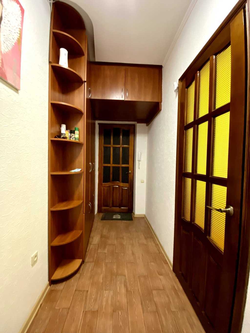 Продаж 2-кімнатної квартири 54 м², Багговутівська вул., 36