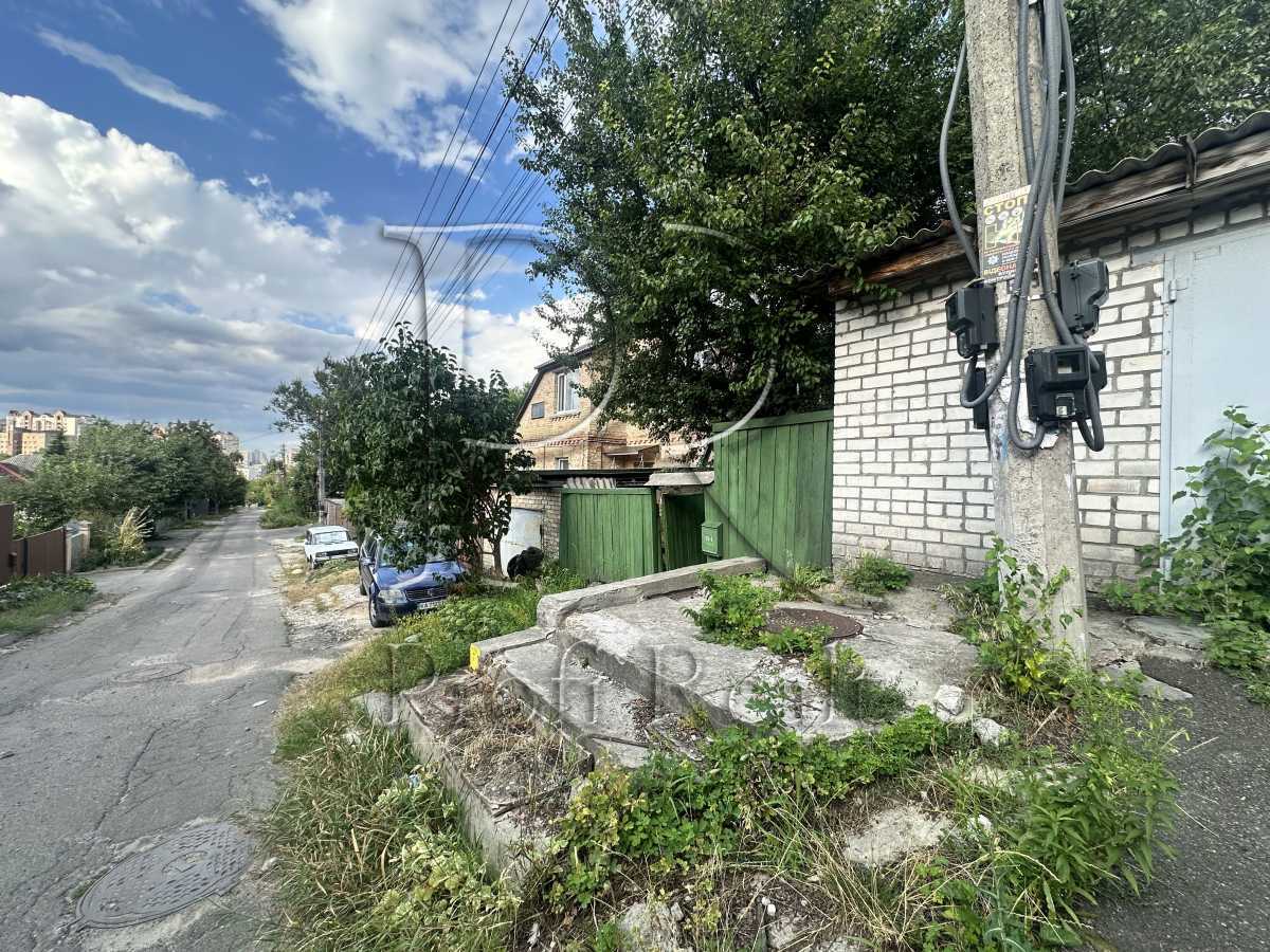 Продаж будинку 120 м², Карпатська вул., 15