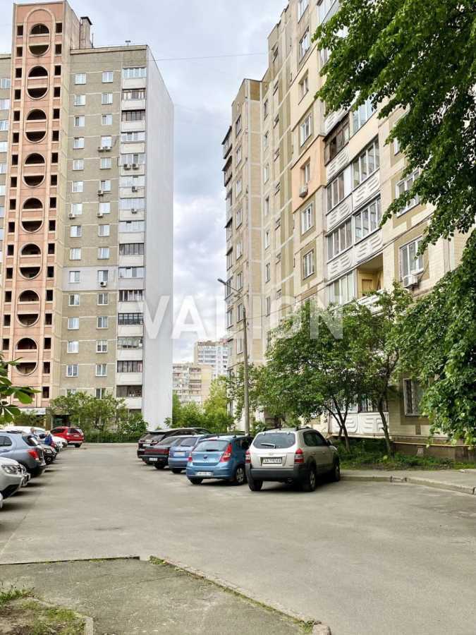 Продажа 2-комнатной квартиры 52 м², Оноре Де Бальзака ул., 79