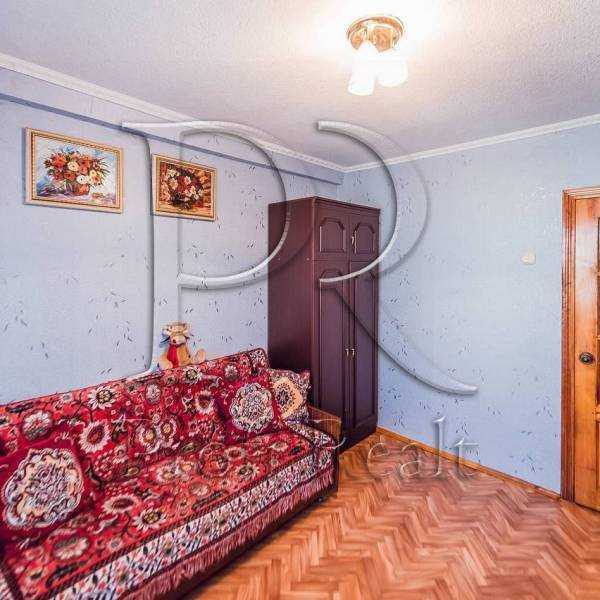 Продаж 3-кімнатної квартири 64 м², Академіка Булаховського вул., 28Б