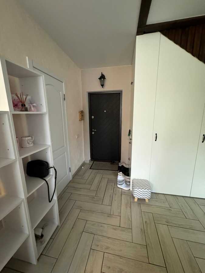 Продаж 3-кімнатної квартири 73 м², Придорожня вул., 2