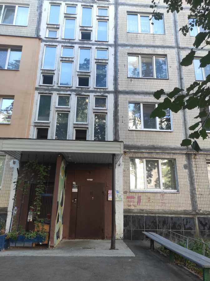 Продаж 2-кімнатної квартири 45 м², Бакинська вул., 37