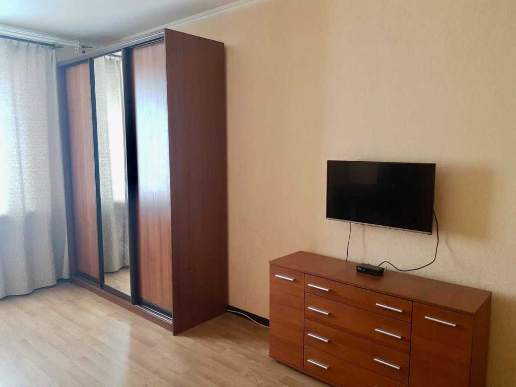 Оренда 2-кімнатної квартири 80 м², Вуликова вул., Лайоша Гавро, 1