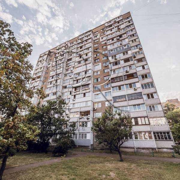 Продаж 3-кімнатної квартири 71 м², Озерна вул., 16