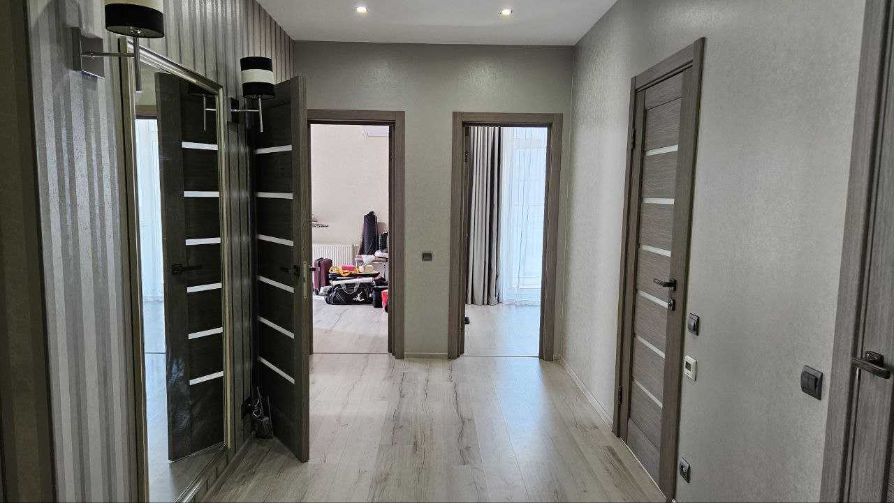 Оренда 3-кімнатної квартири 90 м², Котельникова вул., Драгоманова, 2а