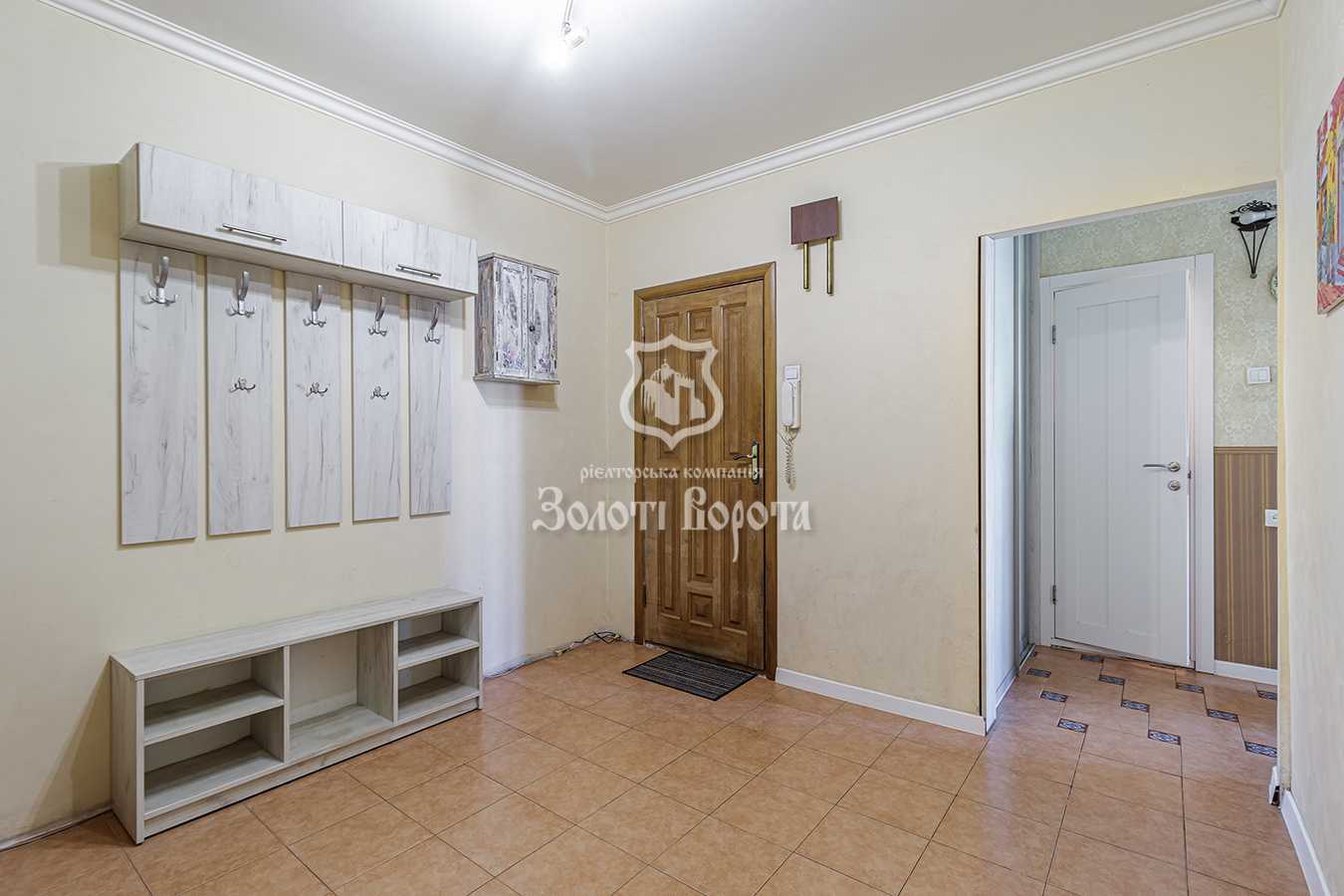 Продаж 3-кімнатної квартири 75 м², Печенізька вул., 34