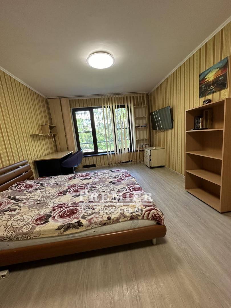 Продаж 1-кімнатної квартири 42 м², Академіка Філатова вул.