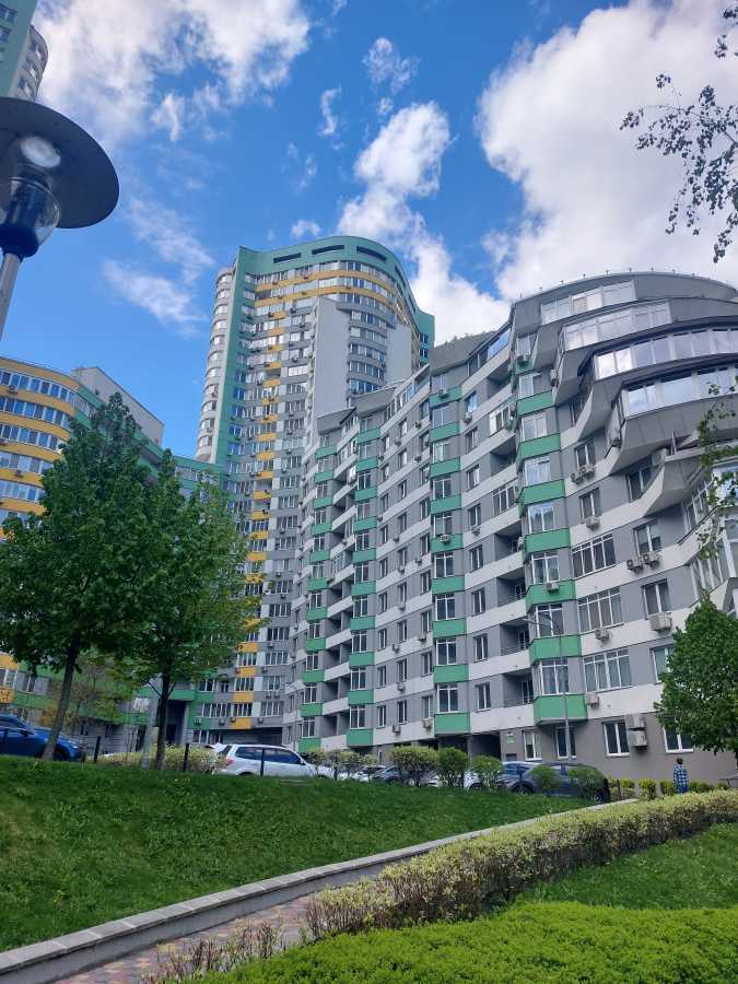 Аренда 1-комнатной квартиры 55 м², Вышгородская ул., 45/4