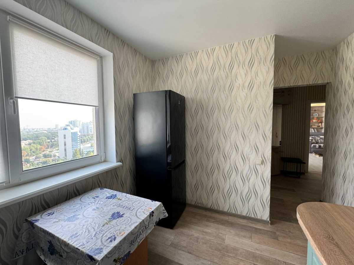 Продаж 1-кімнатної квартири 48 м², Перемоги просп., 55А