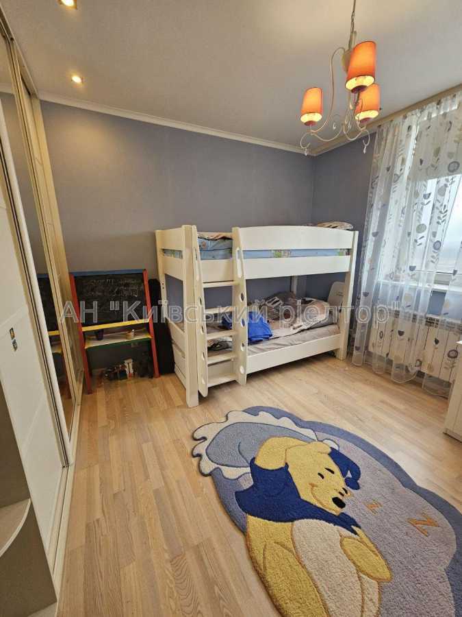 Продажа 3-комнатной квартиры 90 м², Петра Калнышевского ул., 7