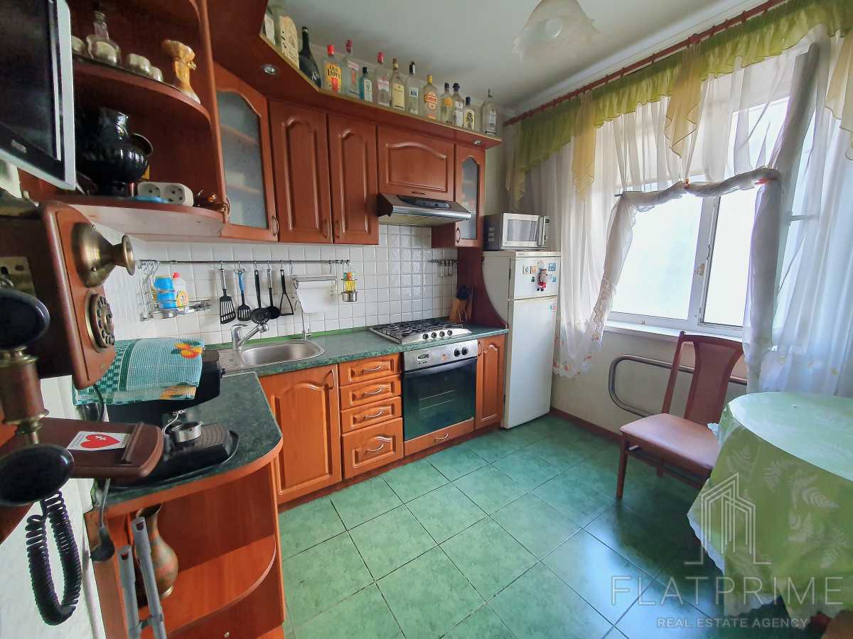 Продаж 2-кімнатної квартири 51.2 м², Михайла Донця вул., Драгоманова, 42а