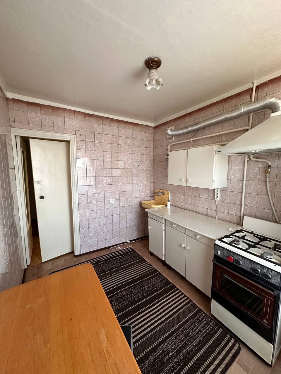 Продаж 2-кімнатної квартири 49 м², Металургів вул.