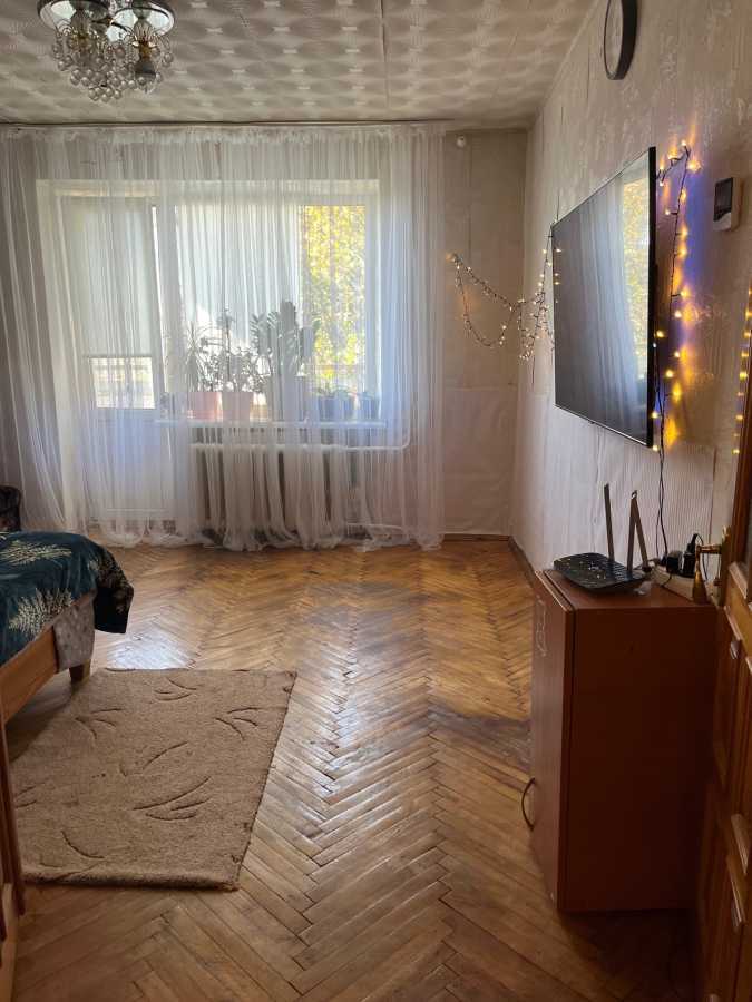 Продаж 2-кімнатної квартири 50 м², Сєрова вул., Незалежності, 12