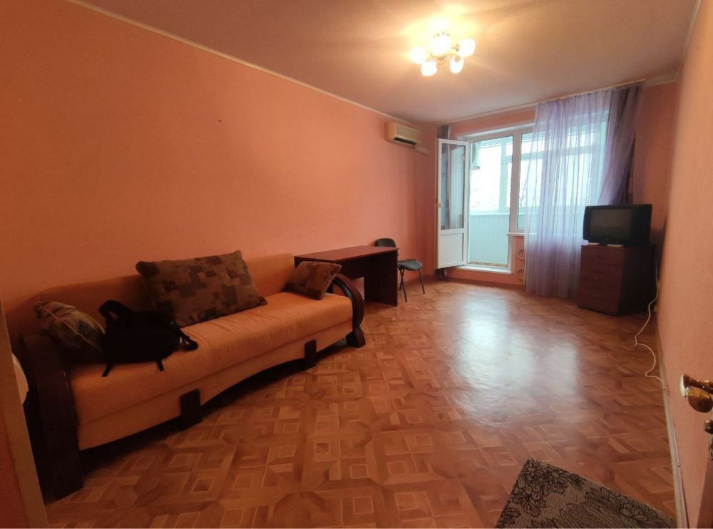 Продаж 3-кімнатної квартири 65 м²