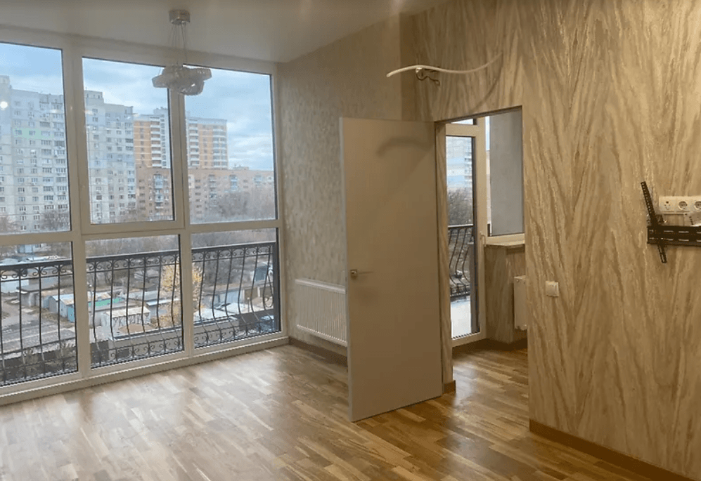 Продаж 1-кімнатної квартири 58 м²