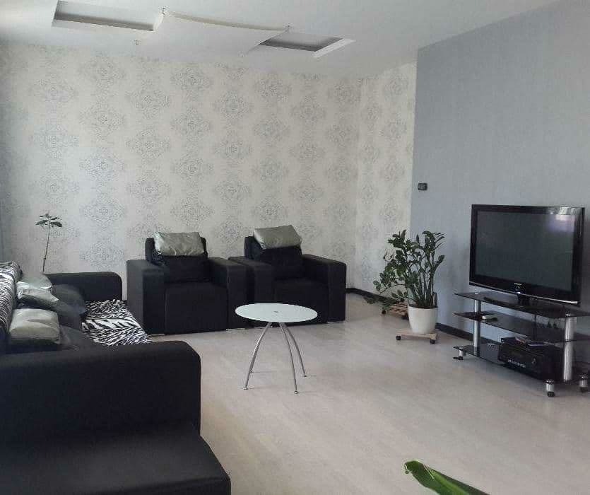 Оренда 3-кімнатної квартири 140 м²