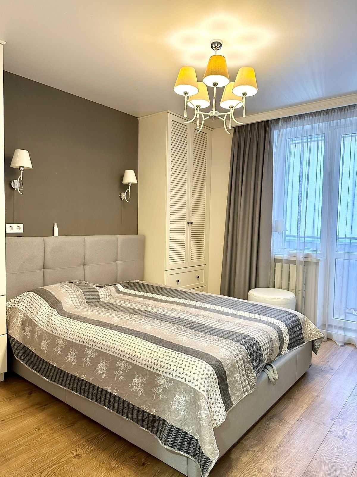 Продажа 2-комнатной квартиры 96 м²