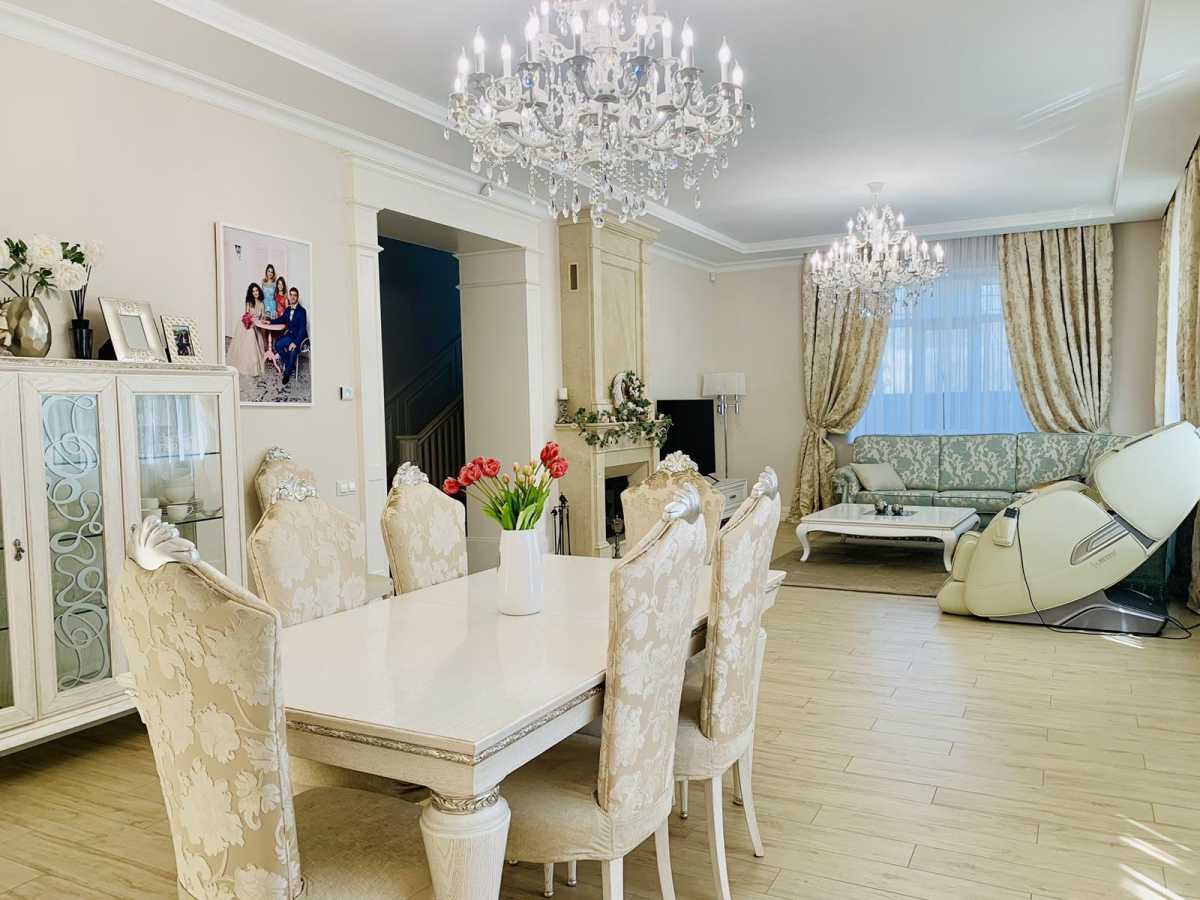 Продаж будинку 550 м², 70-а Садова вул.