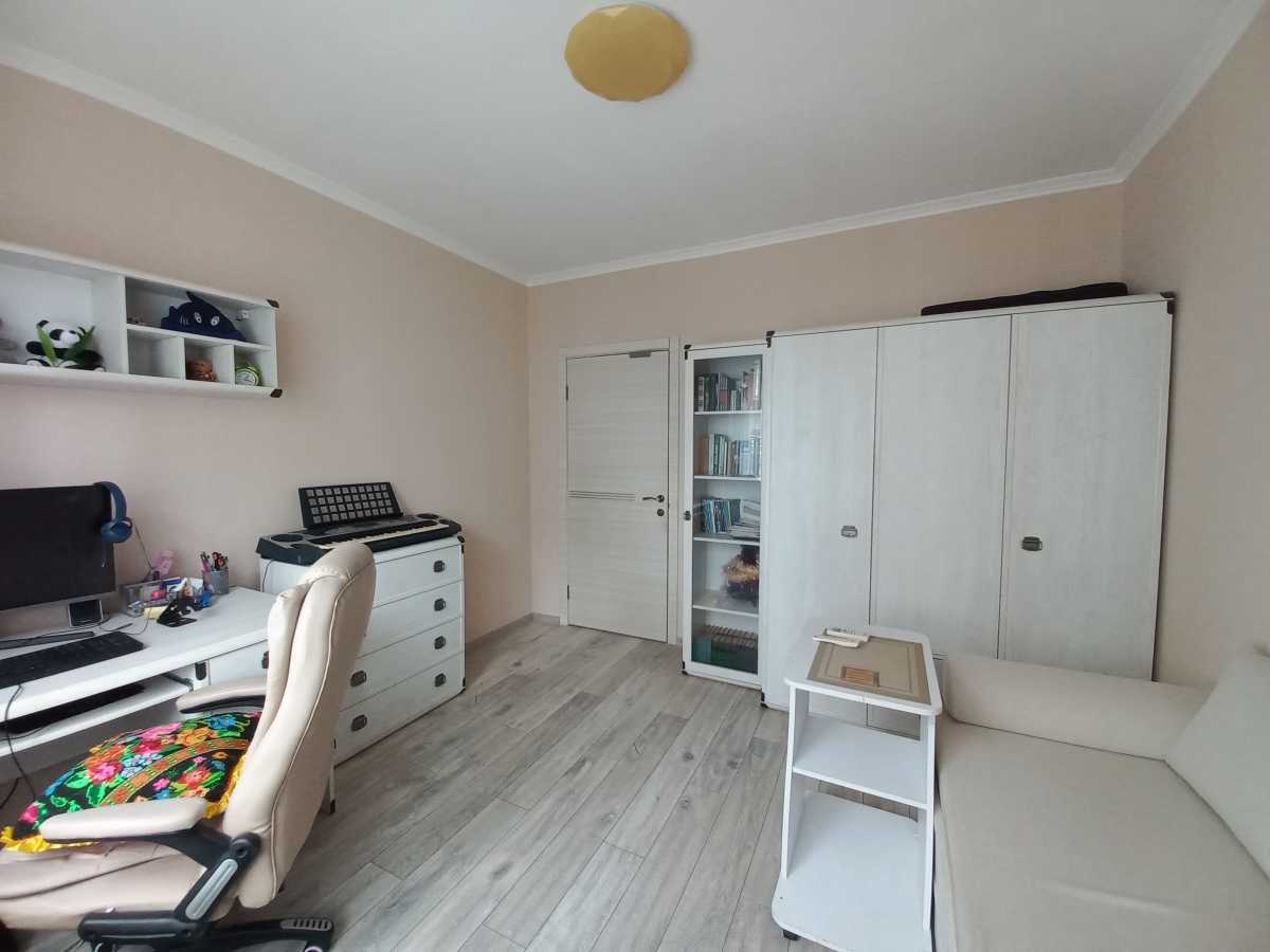 Продаж 2-кімнатної квартири 51 м², Хорольська вул., 8/4