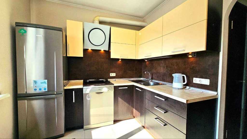 Продаж 2-кімнатної квартири 55 м², Печенізька вул., 34