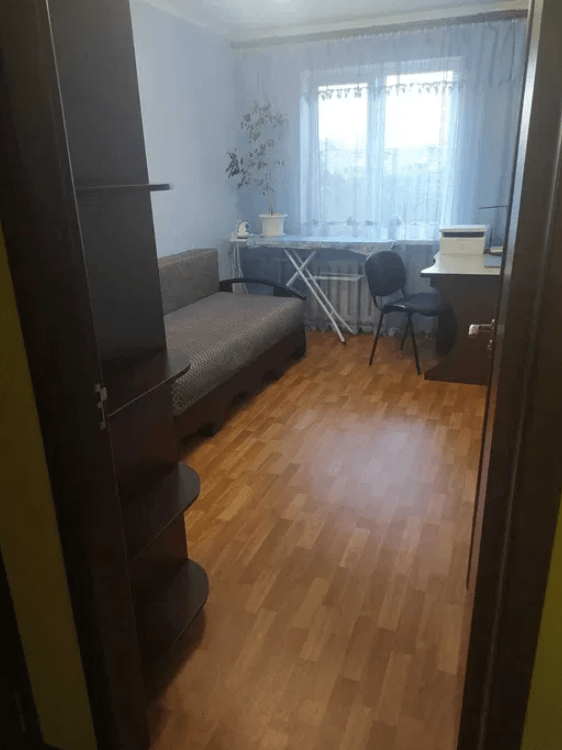 Продаж 3-кімнатної квартири 58 м²