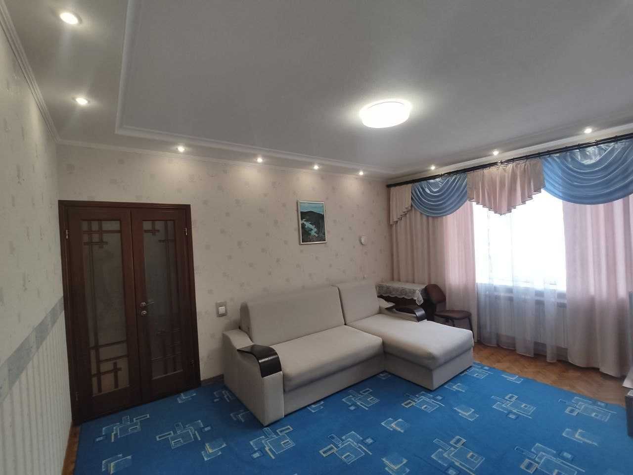 Продаж 3-кімнатної квартири 65 м²