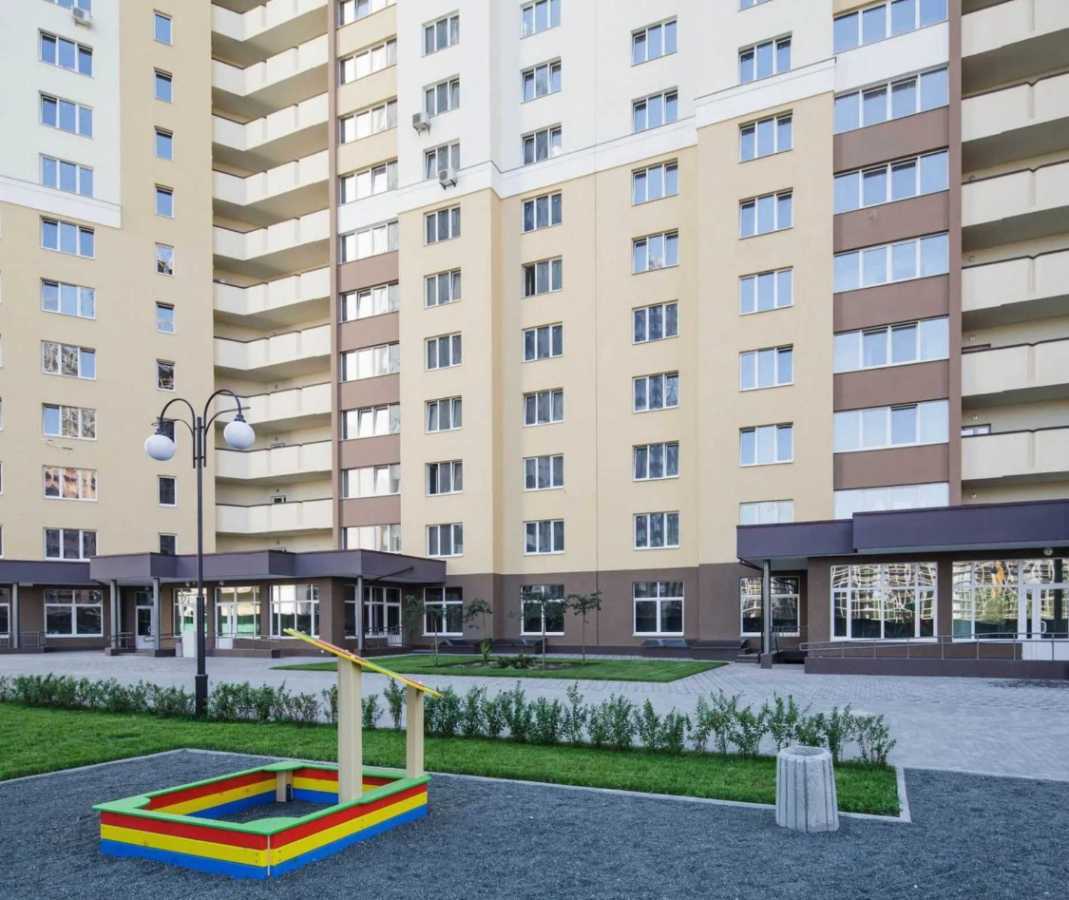 Продаж 3-кімнатної квартири 96 м², Київська вул., 245