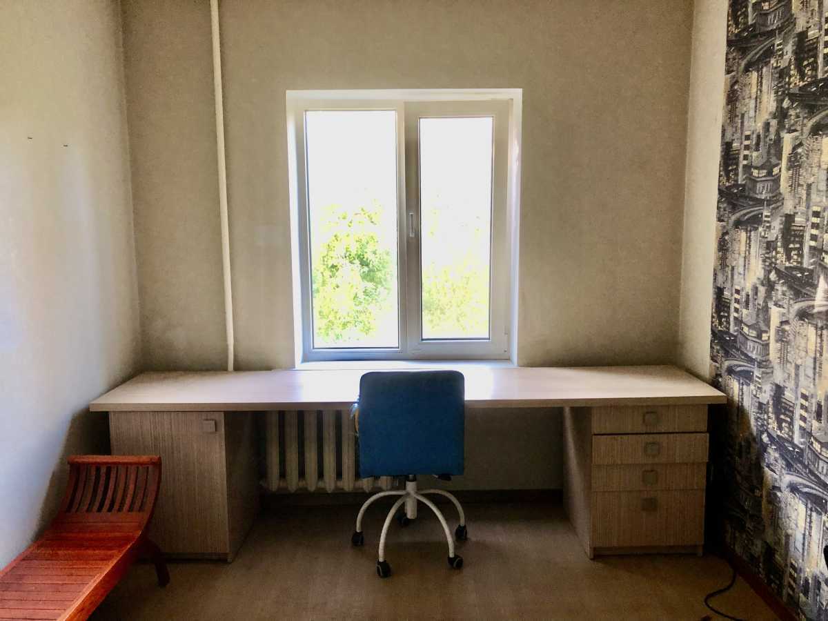 Продаж 3-кімнатної квартири 75 м², Двінська вул., 4