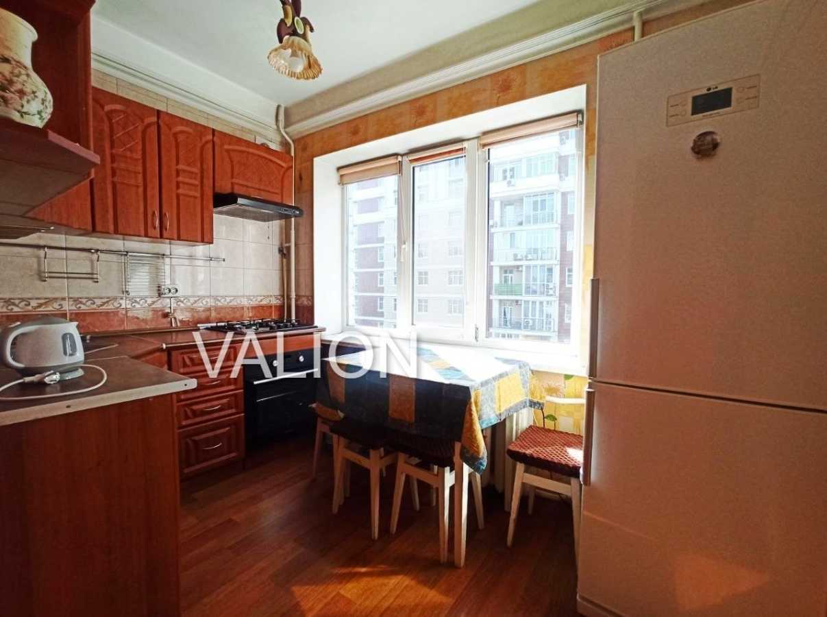 Продаж 2-кімнатної квартири 46 м², Академіка Філатова вул., 1/22