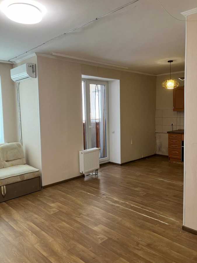 Продаж 3-кімнатної квартири 83 м², Машинобудівників вул., 23