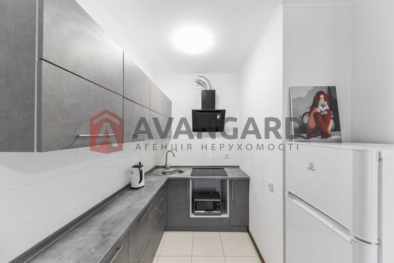 Продаж 1-кімнатної квартири 36 м², Перемоги просп., 67А