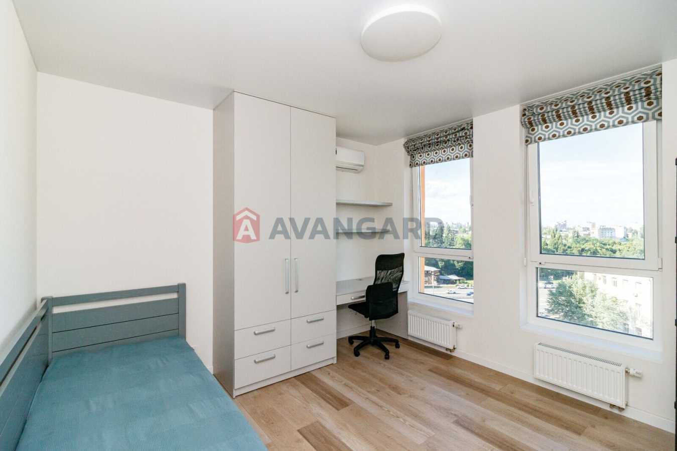 Продажа 2-комнатной квартиры 66.7 м², Победы просп., 65а